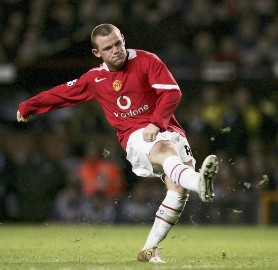 并出示红牌 并出示红牌